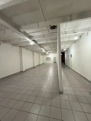 Local Comercial En Alquiler 430 M2 Cub, Sobre Avenida Crovara, La Tablada. foto 3