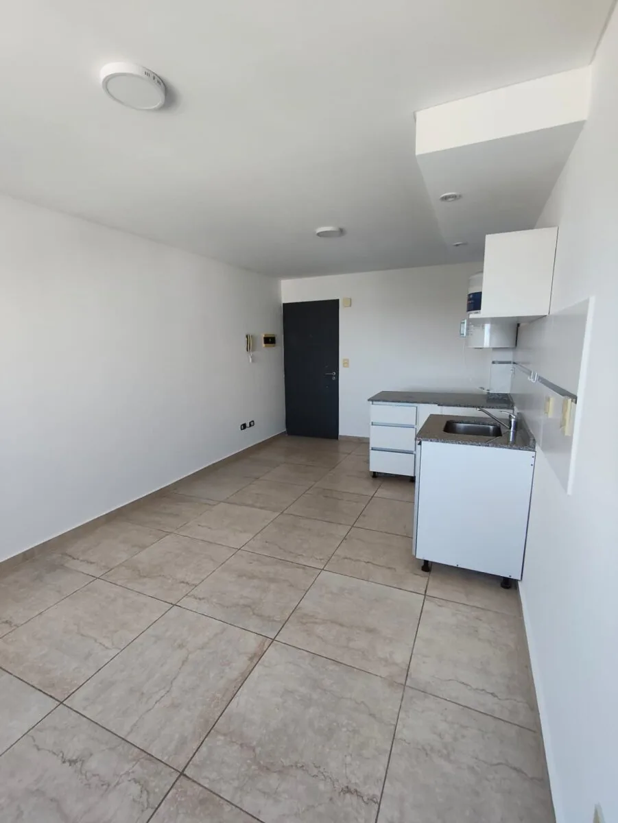 Venta de departamento en Moron foto 5
