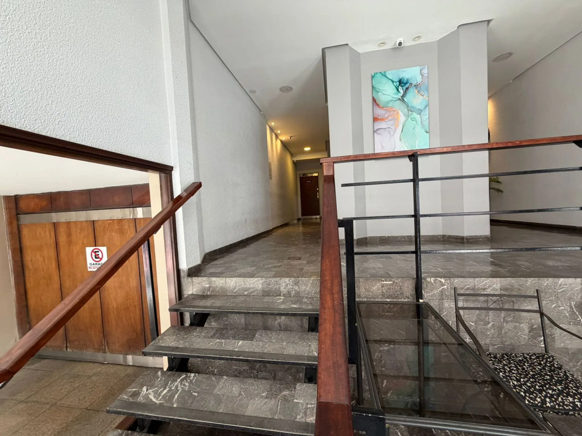 VENTA DEPTO 2 AMB,PLAZA MITRE CON COCHERA foto 4