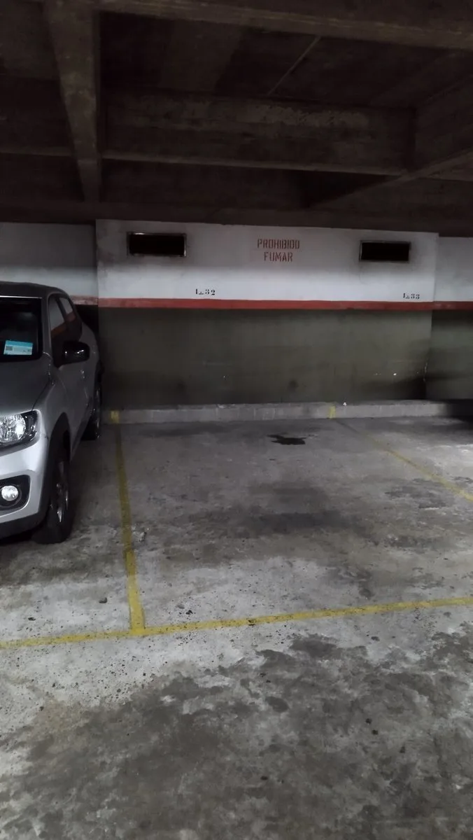 Venta Cochera Fija por rampa en 1er piso foto 3