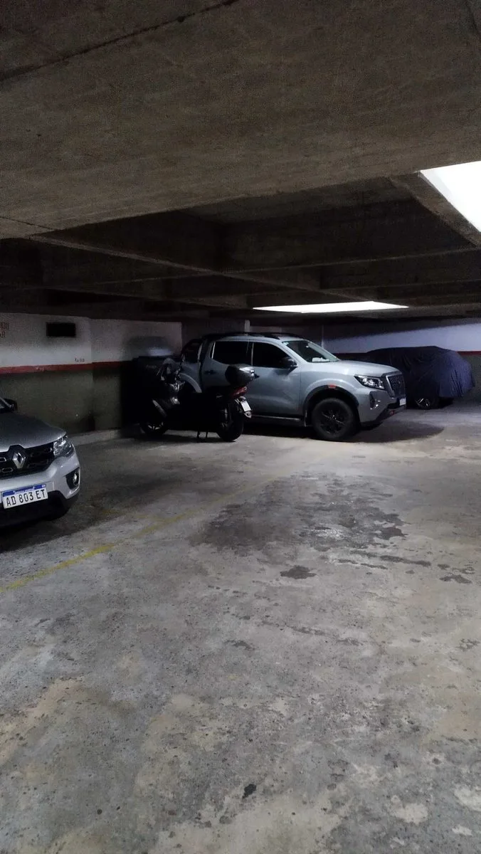 Venta Cochera Fija por rampa en 1er piso foto 5