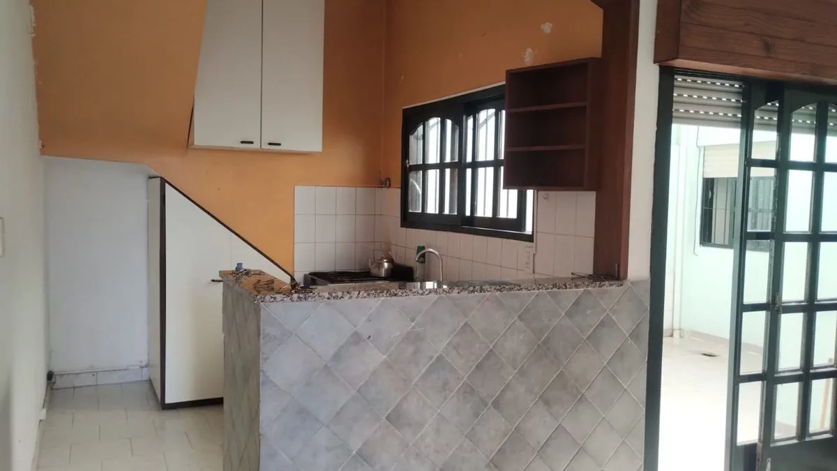 VENTA PH 3 AMB BARRIO NAON CON PATIO TERRAZA S/EXP foto 3