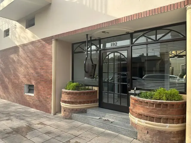 VENTA 2 AMBIENTES C/BALCON Y COCHERA RAMOS MEJIA