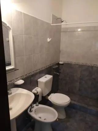 Excelente duplex 2 amb con patio y parrilla foto 5