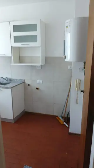 DEPARTAMENTO EN EXCELENTE ESTADO DE DOS AMBIENTES EN QUILMES foto 1