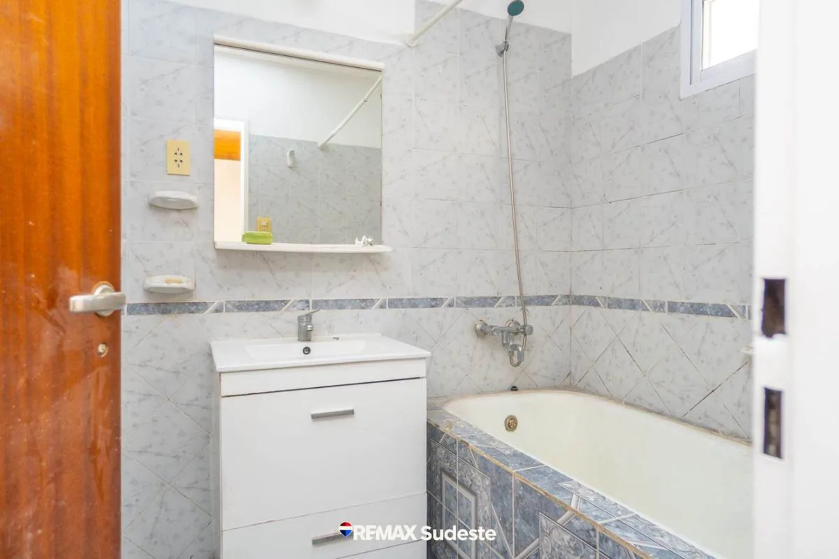 PH de 3 dormitorios en venta  a pasos de Av. Alem foto 5