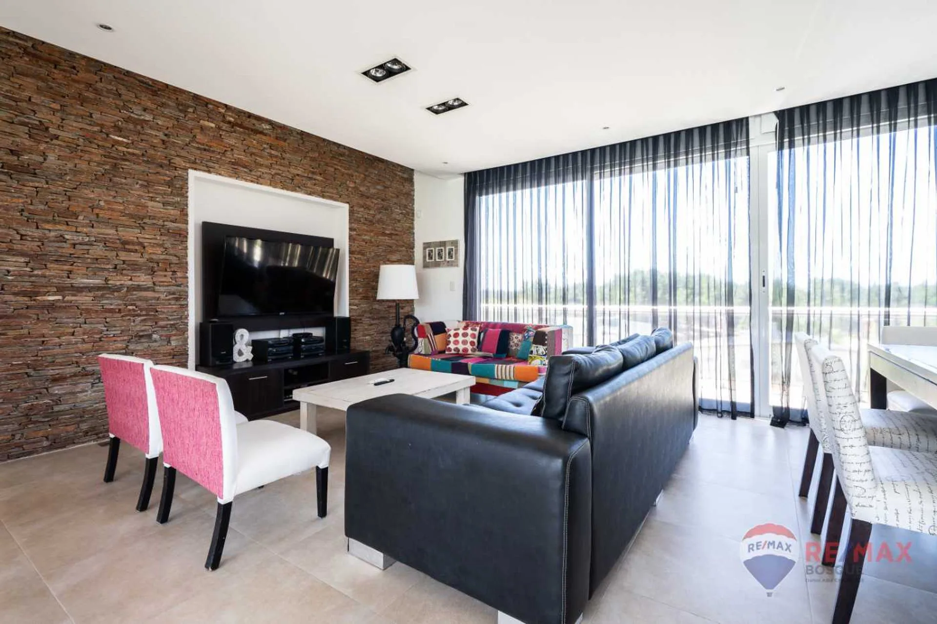 CASA EN VENTA EN COSTA ESMERALDA foto 5