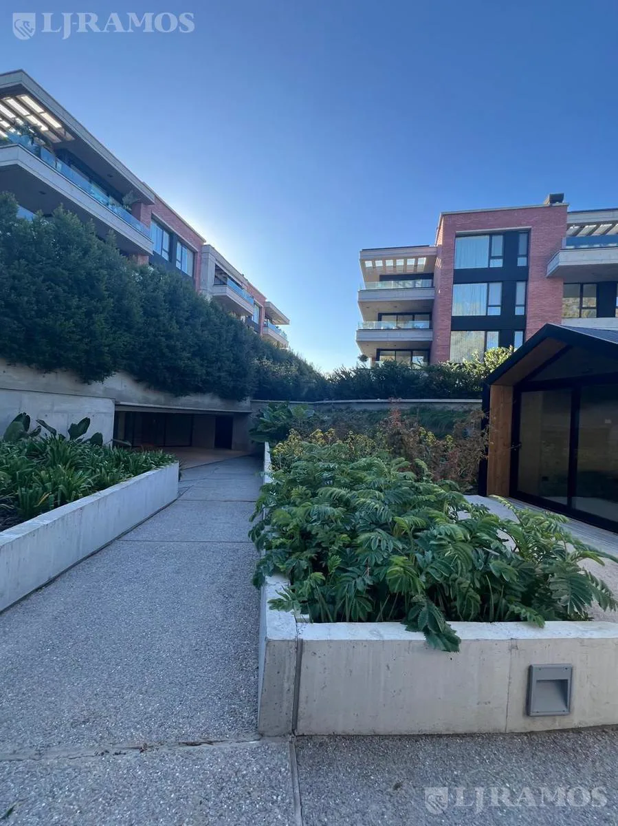 Venta Departamento 4 ambientes en Lomas de San Isidro foto 5