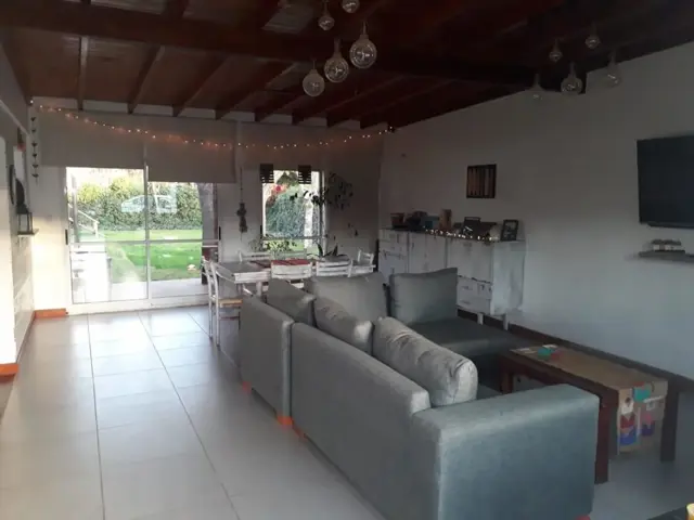 Hermosa Casa de 180 m2 en Dos Lotes