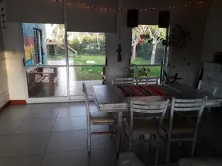 Hermosa Casa de 180 m2 en Dos Lotes foto 3