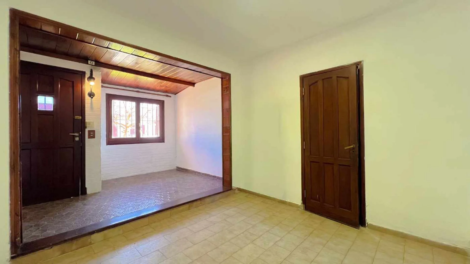 Venta casa 3 amb barrio San Cayetano APTA CREDITO foto 2