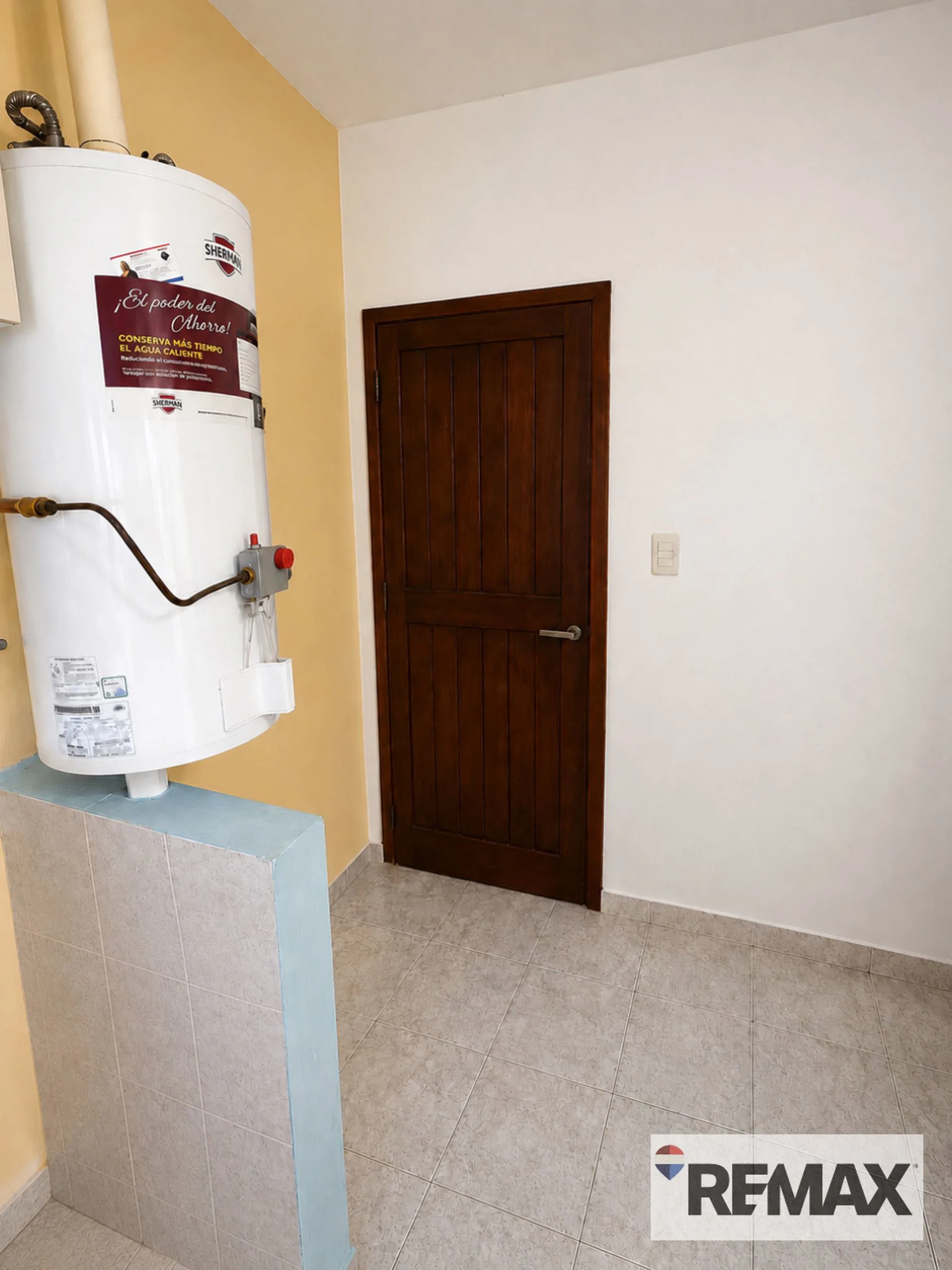 VENTA MONOAMBIENTE CON ENTREPISO EN CIUDAD MADERO foto 3