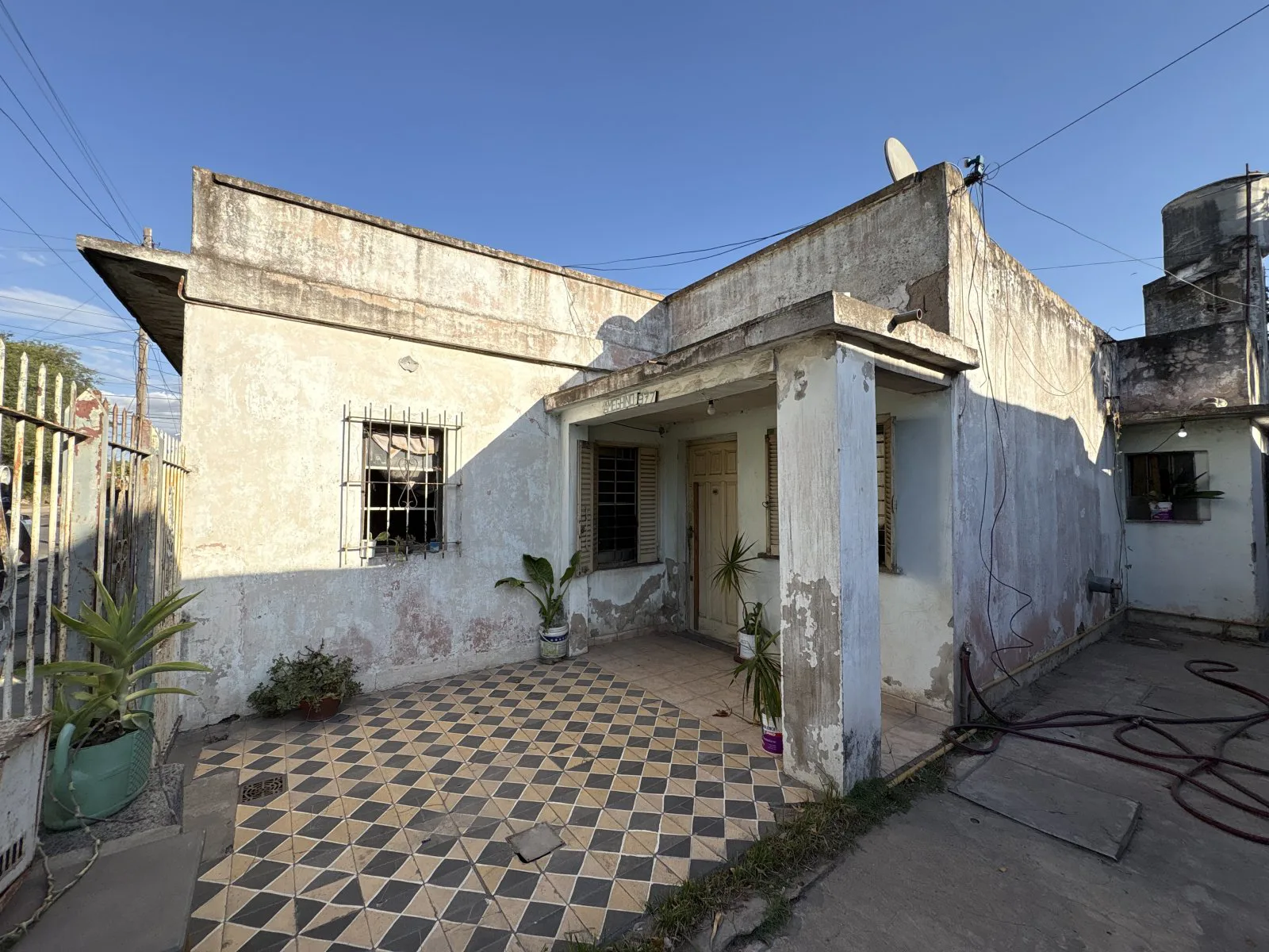 Casa con Local al Frente foto 2