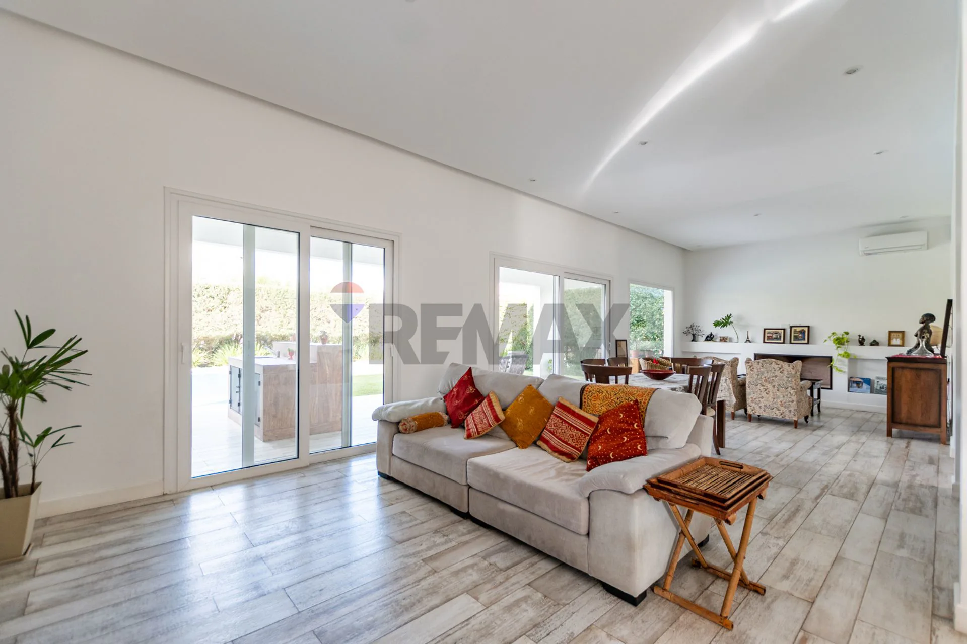 Casa en Venta Lote Interno Barrio Los Alisos foto 3