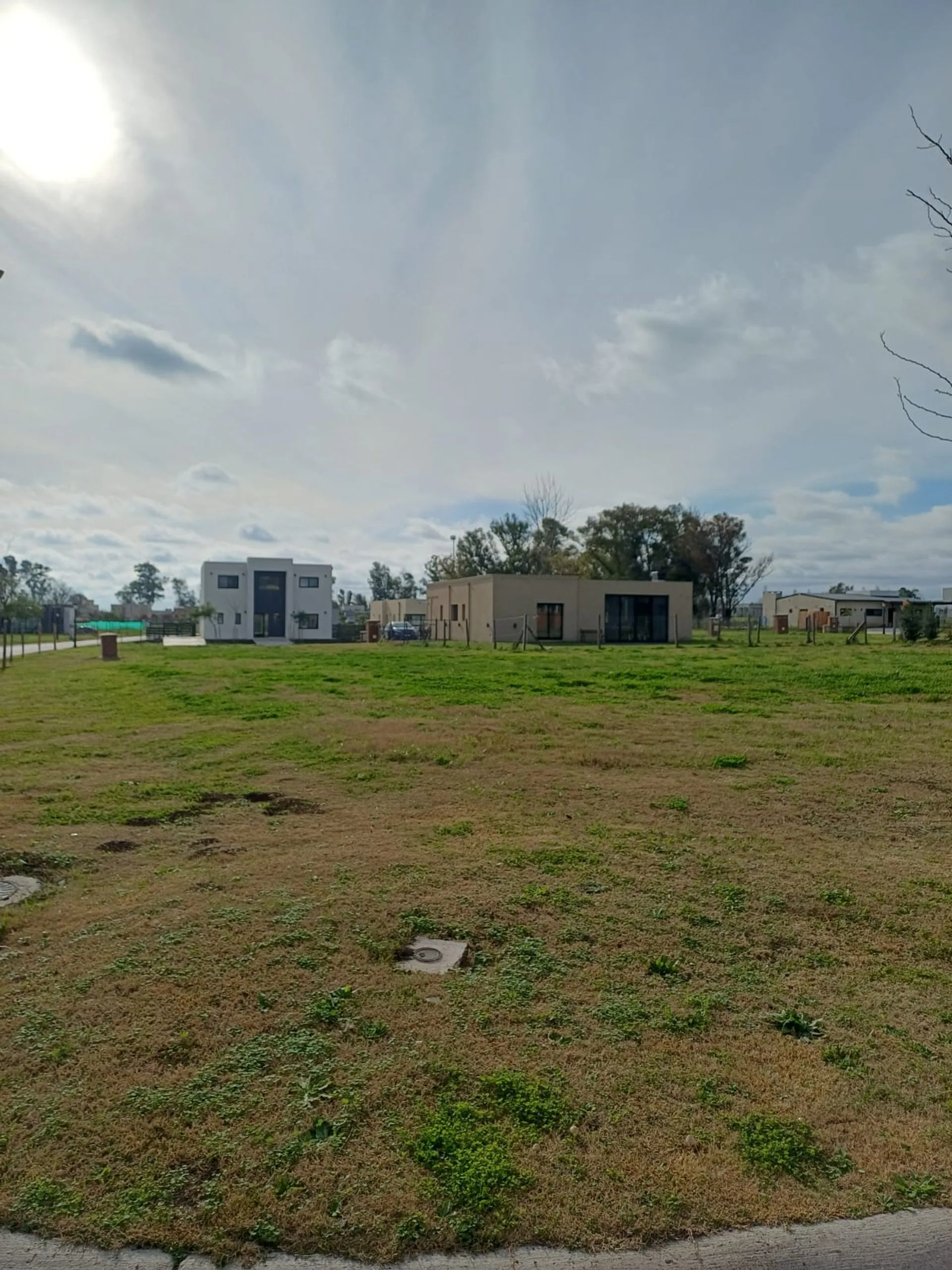 VENTA LOTE 187 BARRIO SANTA LUCIA. PILAR DEL ESTE