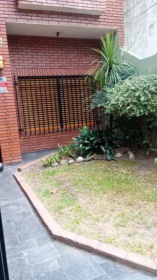 # MIRA ESTO # APTO CREDITO # CASA 5 AMB # JARDIN # GGE # TZA foto 2