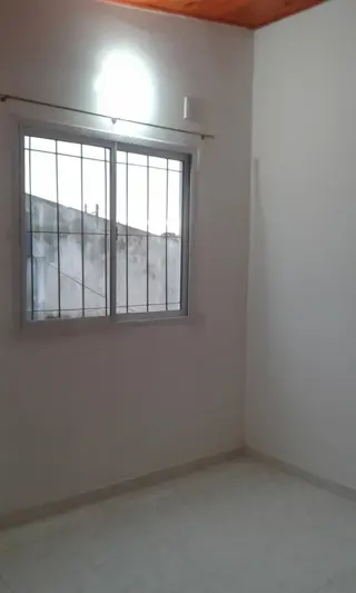 Alquilo departamento zona walmart/shoping--Corrientes $4500 foto 4