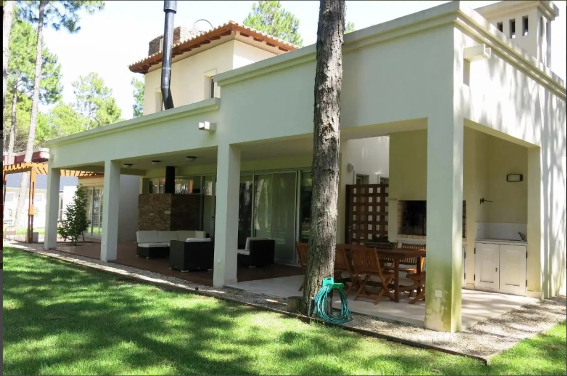 3-bedroom house in Pinamar – photo 2 of 24
