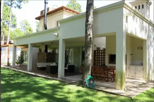 Excelente Casa a estrenar Pinamar Norte-La frontera a 2  cuadras del mar .  Pinamar, Buenos Aires foto 2