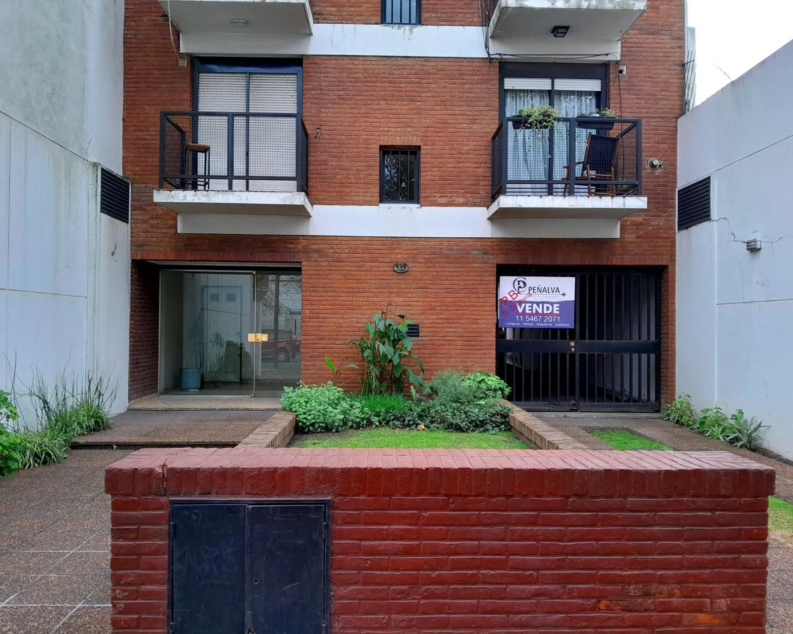 Departamento 3 Ambientes con Cochera Lomas de Zamora Apto profesional foto 2