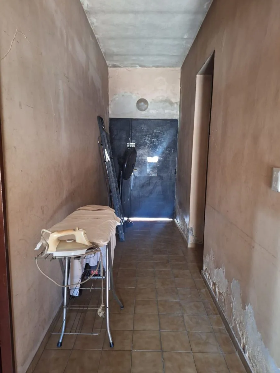 ¡OPORTUNIDAD EN CASEROS! CASA 4 AMBIENTES Y GARAGE foto 3
