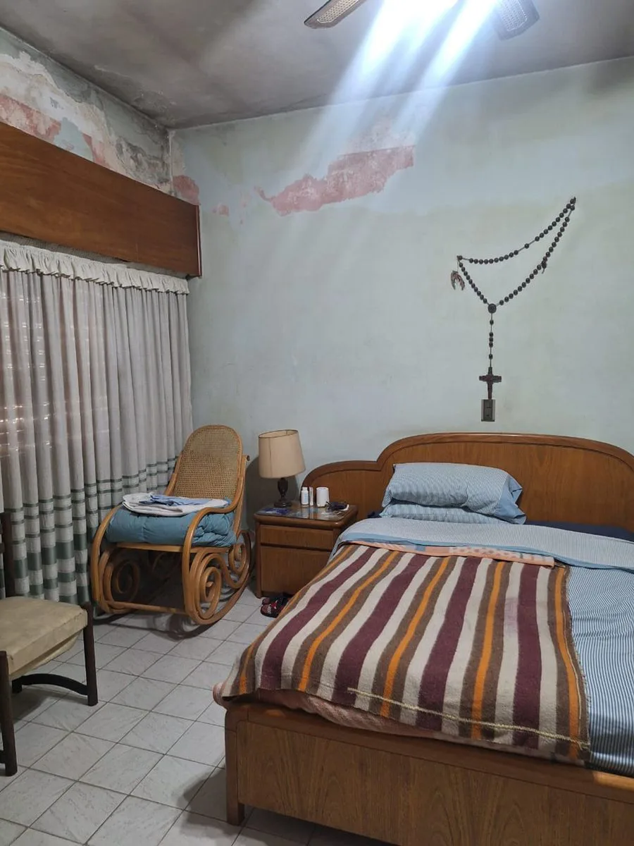 ¡OPORTUNIDAD EN CASEROS! CASA 4 AMBIENTES Y GARAGE foto 5