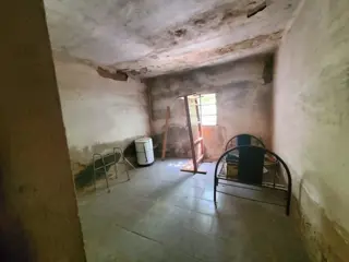 PROPIEDAD A RECICLAR EN EXCELENTE UBICACION - CENTRO PLOTTIER FRENTE A YPF EL TRIANGULO. foto 5