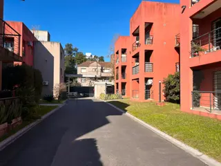 VENTA MONOAMBIENTE EN COMPLEJO CON PISCINA foto 2