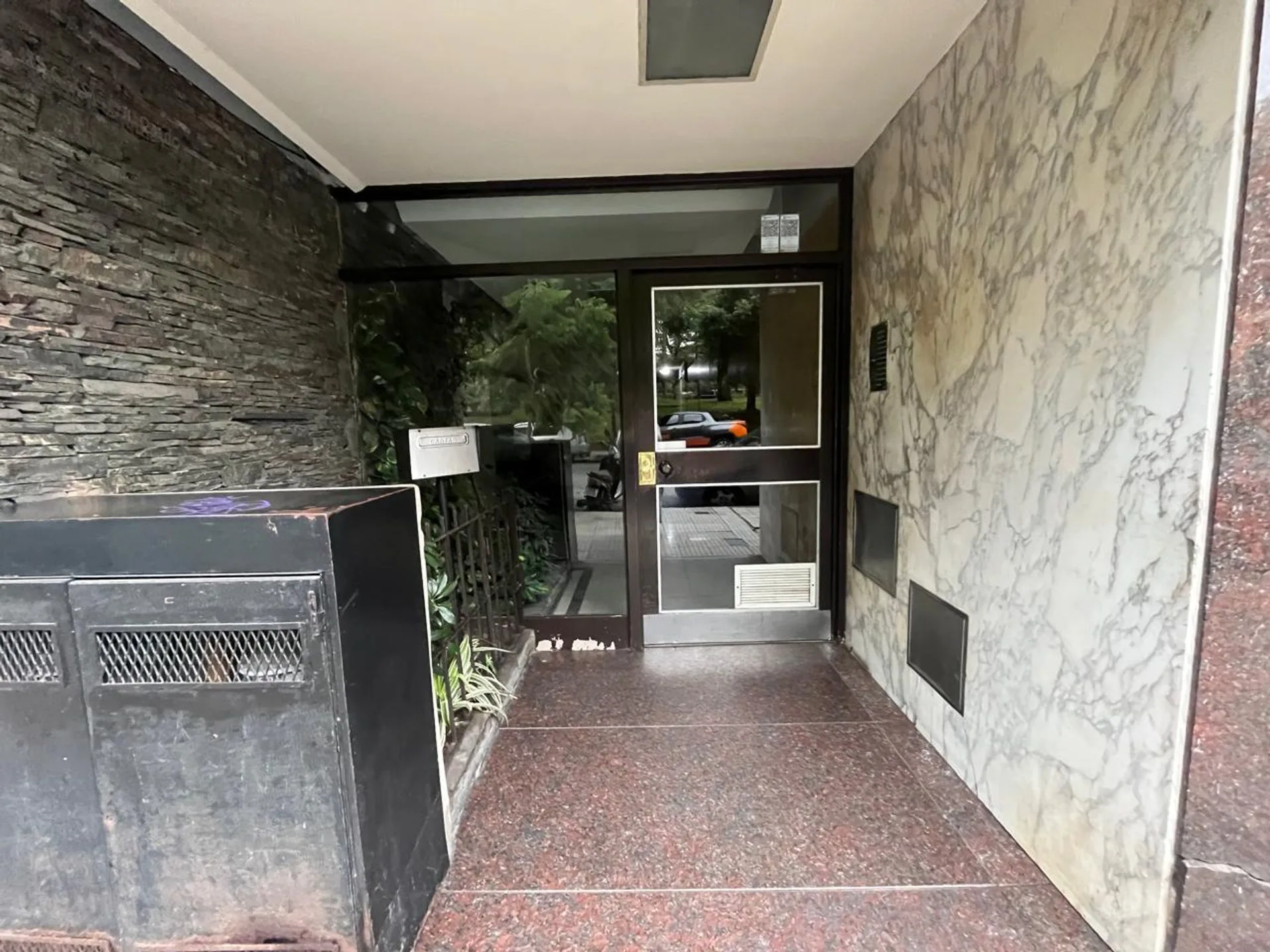 VENTA DEPARTAMENTO 2 AMBIENTES PARQUE CHACABUCO foto 2
