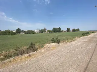 SE VENDE LOTE EN ESQUINA ZONA Bº JARDÍN 2 VIEDMA foto 4