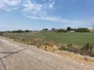 SE VENDE LOTE EN ESQUINA ZONA Bº JARDÍN 2 VIEDMA foto 5
