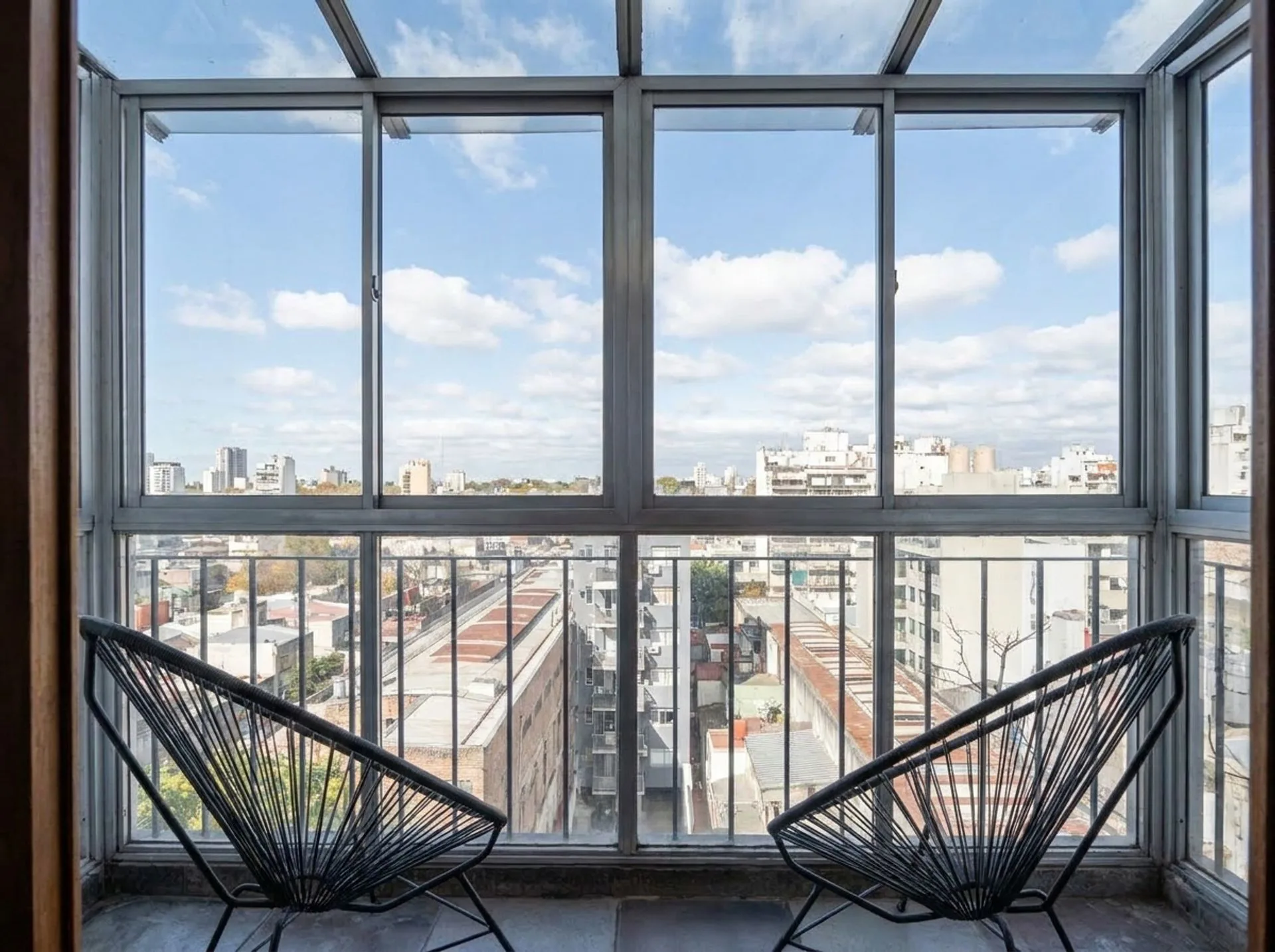 Venta Departamento 3 amb con Balcon y escritorio foto 3