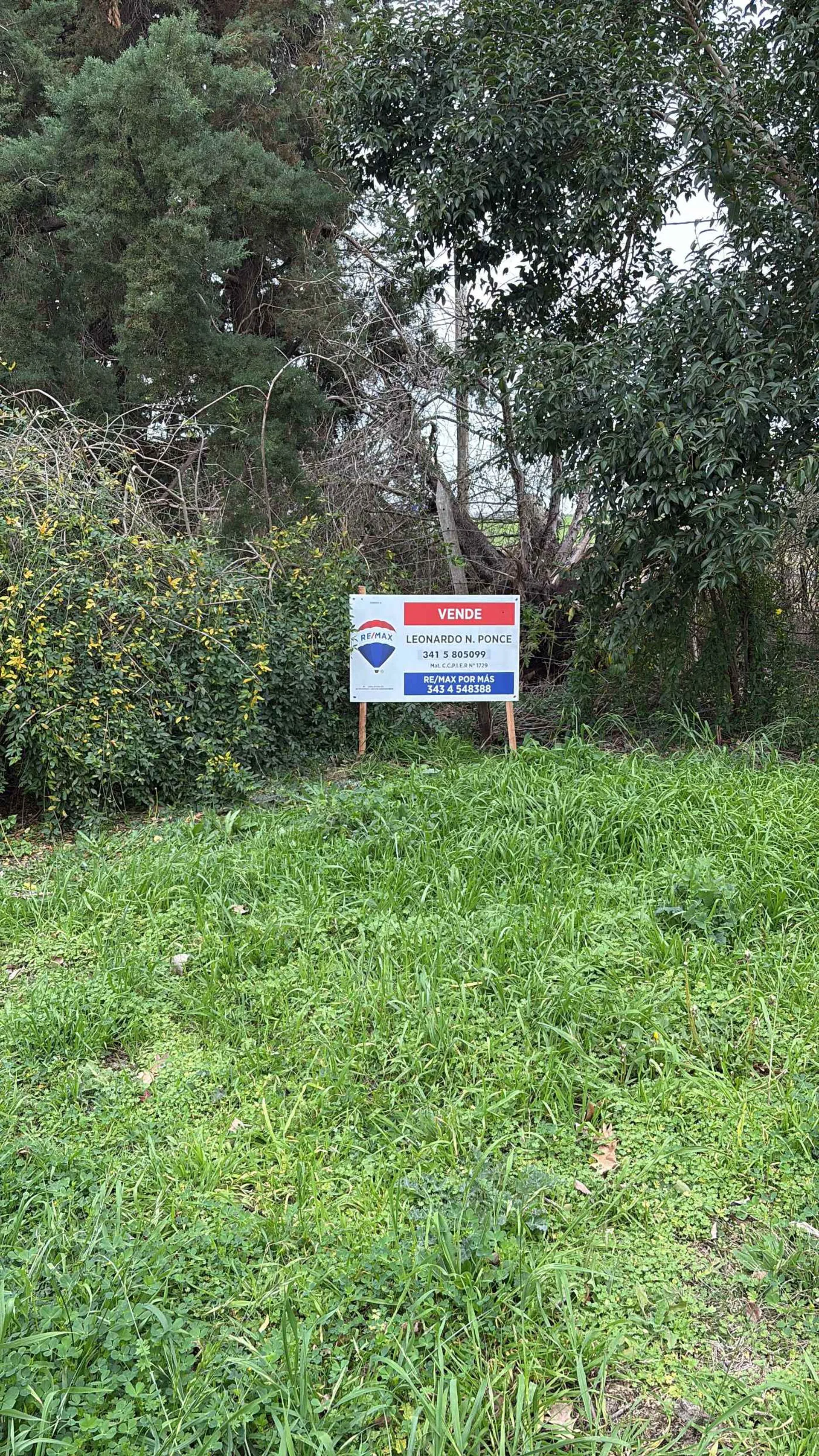 Lote de 450 m2 lindero al Autódromo de Paraná foto 2