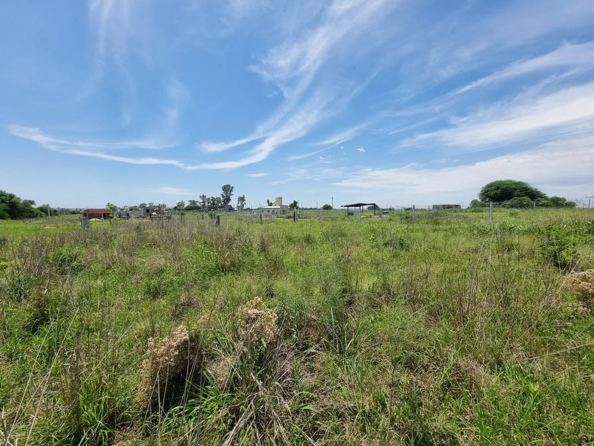 TERRENO EN VENTA DE 300M2 EN VILLA ANISACATE foto 2