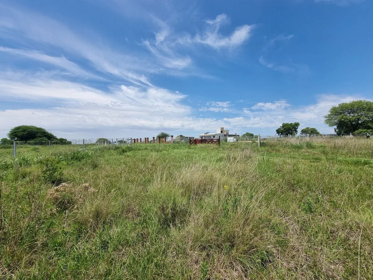 TERRENO EN VENTA DE 300M2 EN VILLA ANISACATE foto 4