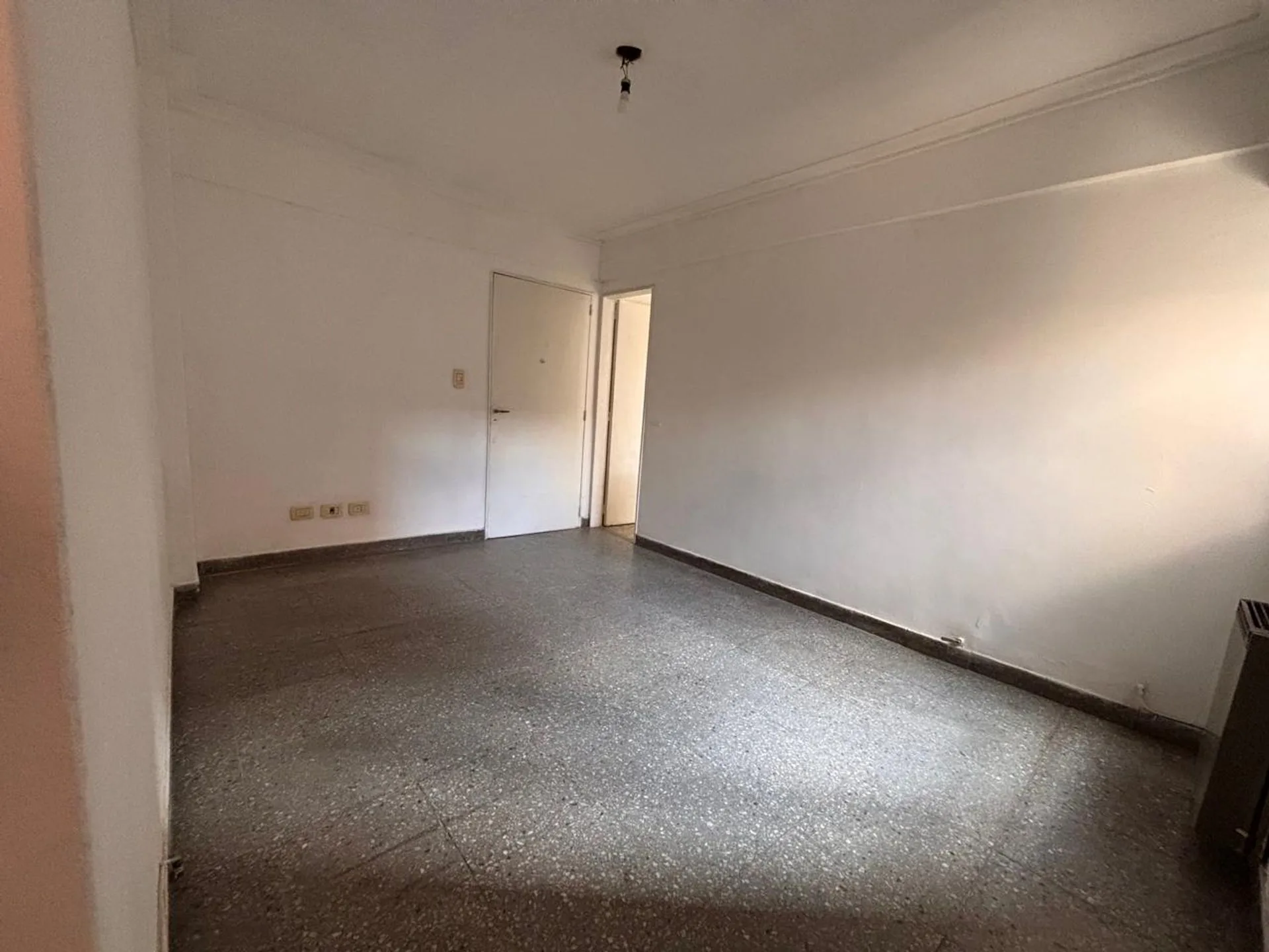DEPARTAMENTO 2 AMBIENTES EN VENTA BOEDO foto 3