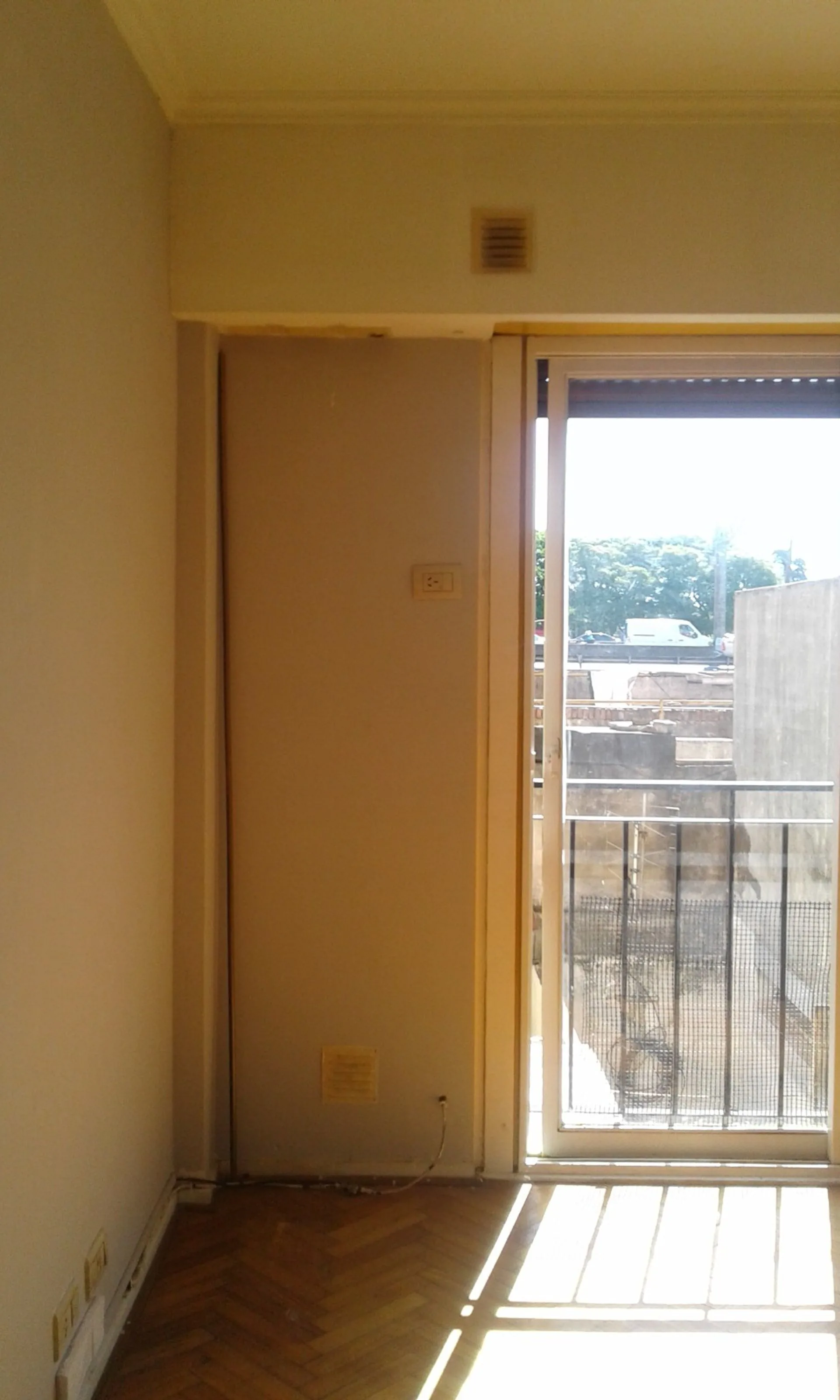 VENTA DTO 2 AMB BALCON FRANCES Y PATIO LINIERS foto 2