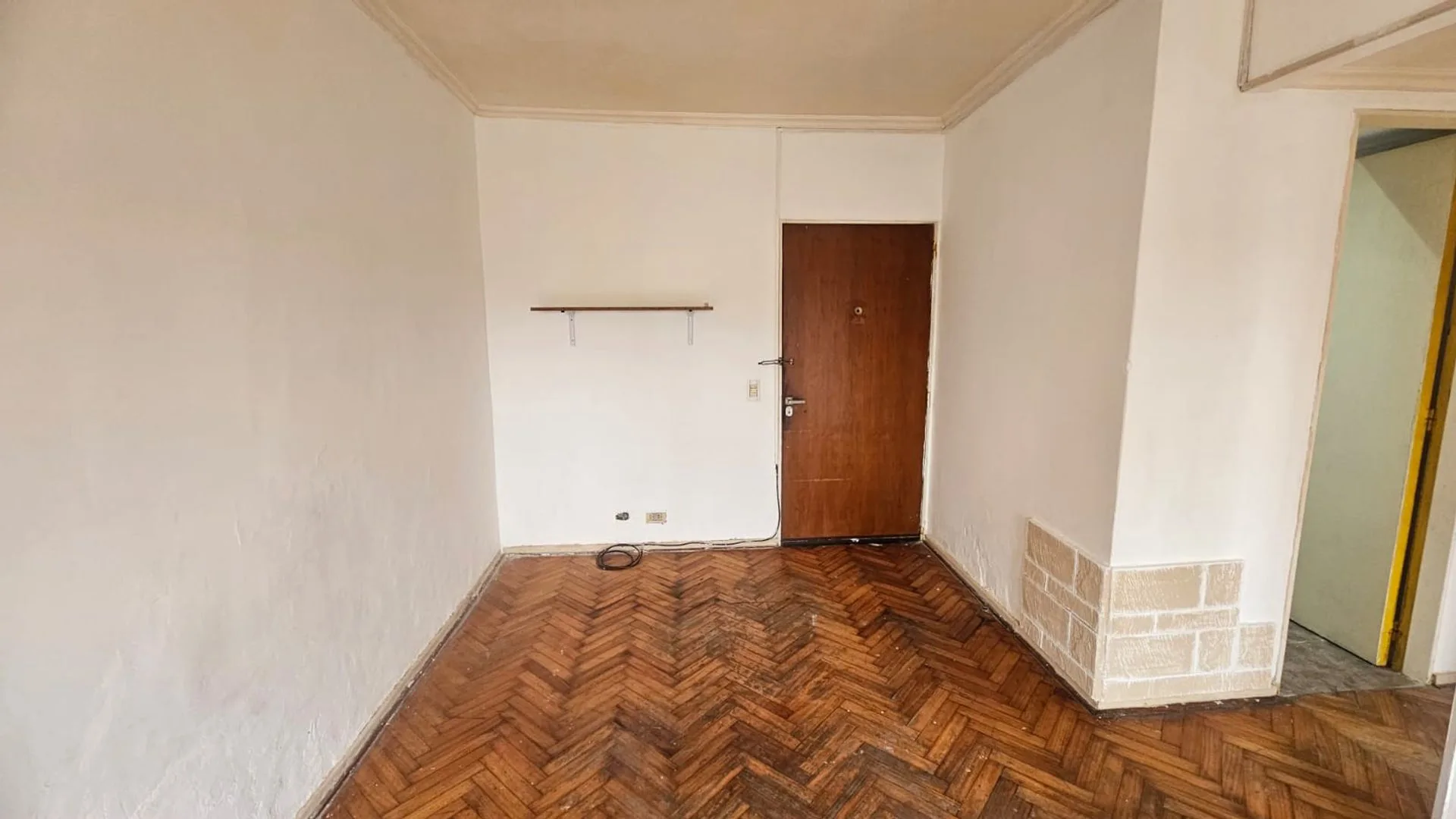 VENTA DTO 2 AMB BALCON FRANCES Y PATIO LINIERS foto 3
