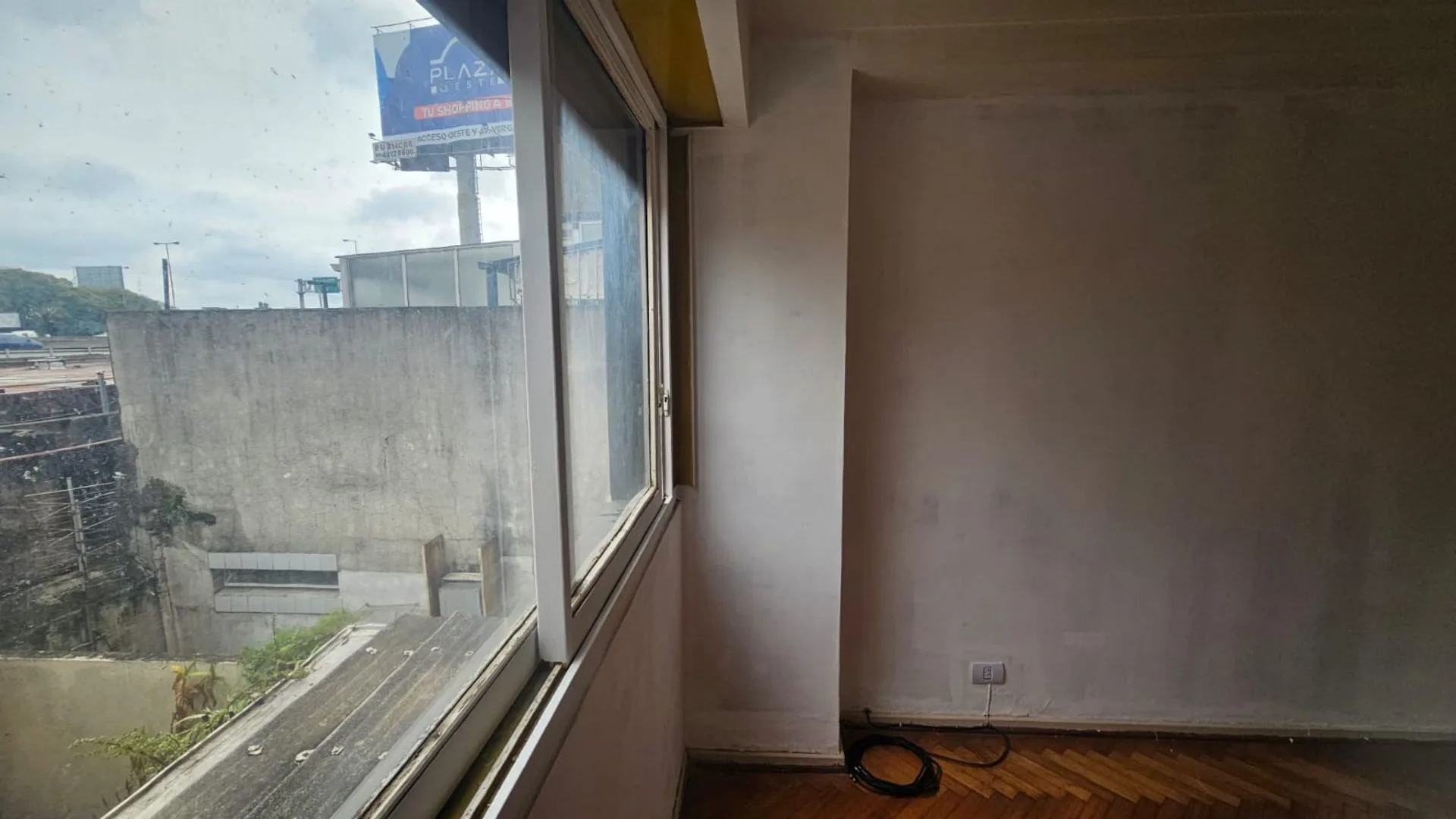 VENTA DTO 2 AMB BALCON FRANCES Y PATIO LINIERS foto 4