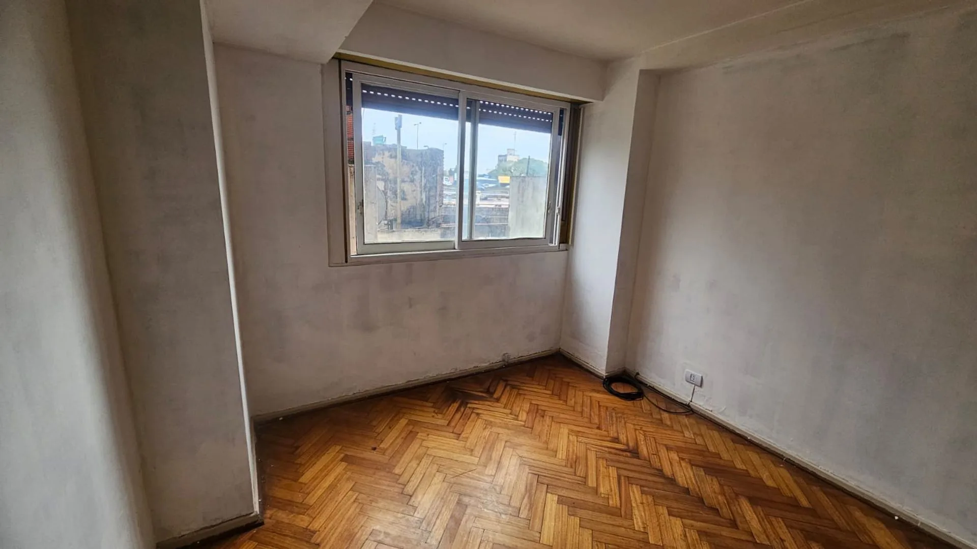 VENTA DTO 2 AMB BALCON FRANCES Y PATIO LINIERS foto 5