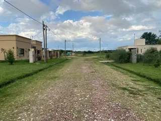 VENTA DE TERRENO EN LAS GARDENIAS-PETIÓN foto 5