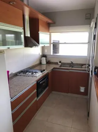 Magnifica Vivienda en Loteo Punto Claro con 2 deptos foto 2