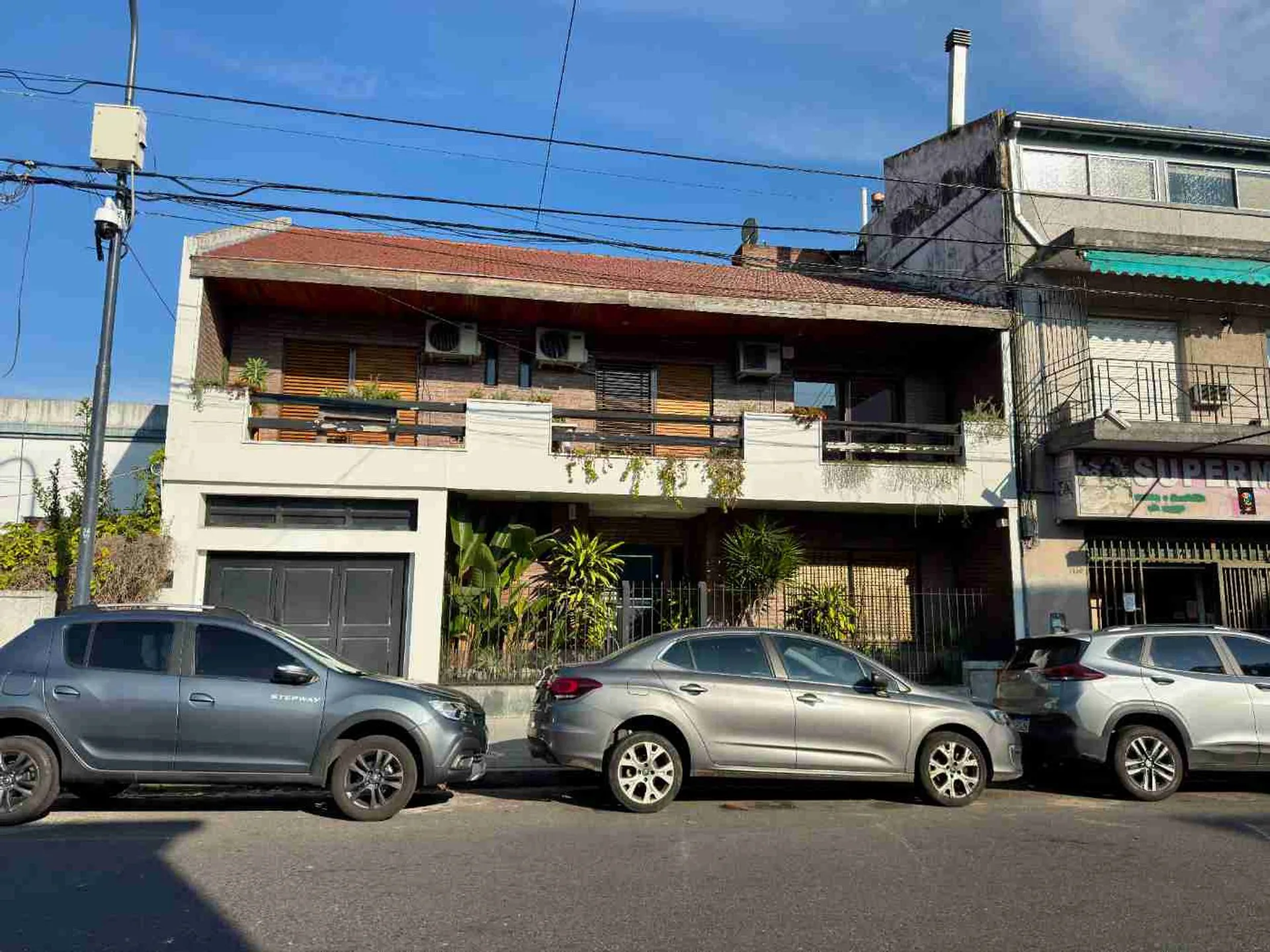 Venta Casa Coghlan 5 amb Pileta Parrilla 2 Coch. foto 3