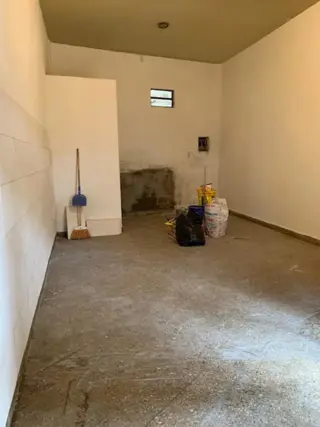 EXCELENTE LOCAL C/BAÑO DE 17 MTS2 foto 3