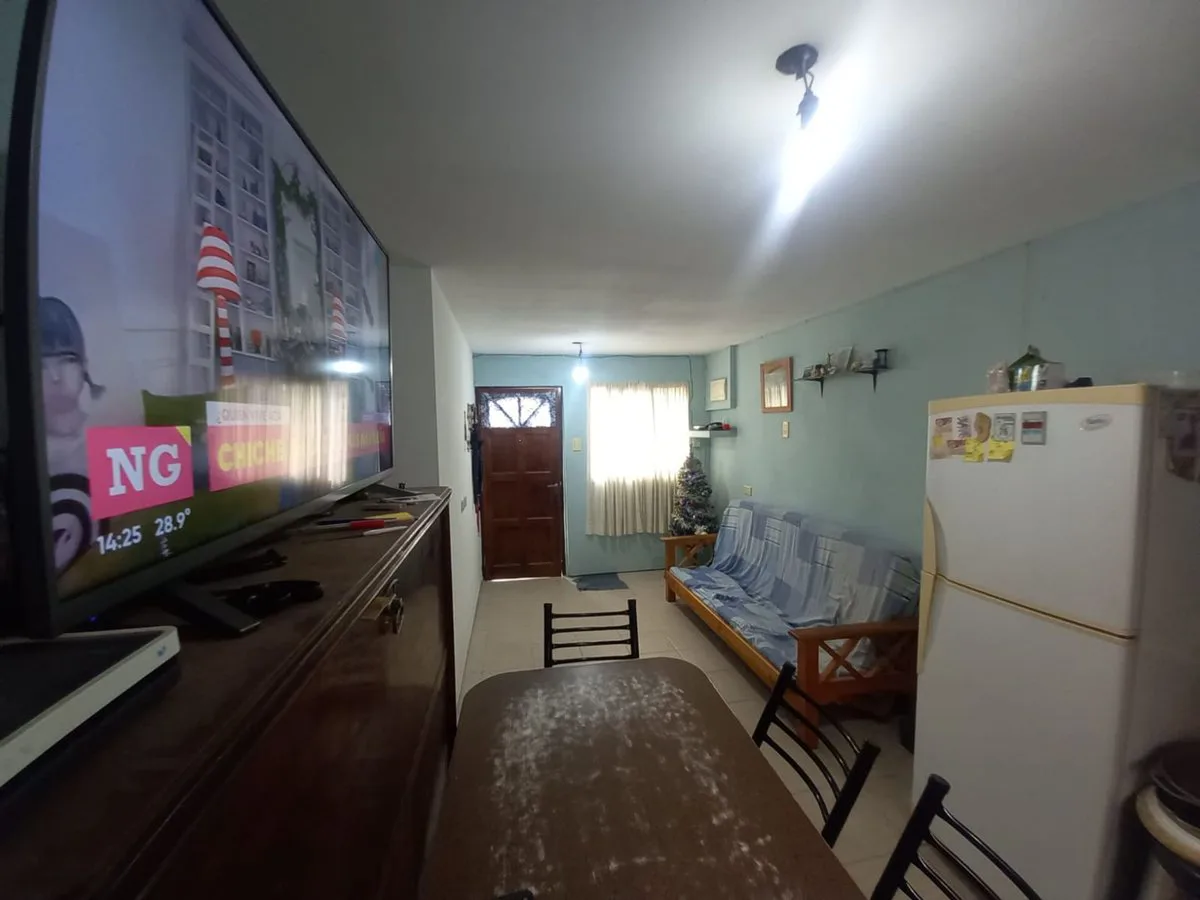 Casa 3 dormitorios en venta con jardín foto 3