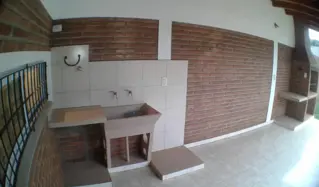CASA DE 3 DORMITORIOS SOBRE CALLE 111 DE POSADAS. MUY PRÁCTICA POR SUS CARACTERÍSTICAS.- foto 1