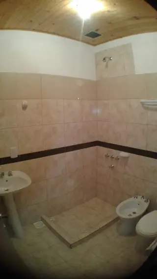 CASA DE 3 DORMITORIOS SOBRE CALLE 111 DE POSADAS. MUY PRÁCTICA POR SUS CARACTERÍSTICAS.- foto 5