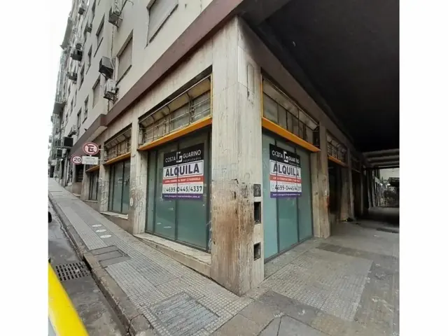 Importante Local comercial ubicado Av. Alem al 600 en Microcentro
