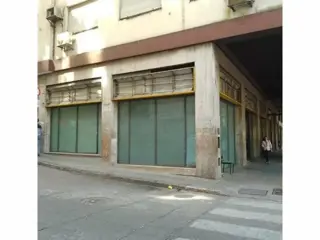 Importante Local comercial ubicado Av. Alem al 600 en Microcentro foto 2