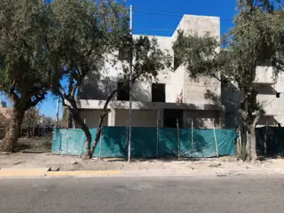 VENTA DE LOCAL COMERCIAL A ESTRENAR GODOY CRUZ foto 1